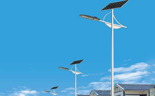 合作太阳能路灯安装调试与维护全指南